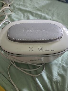 Grownsy White And Grey Electric Wipe Warmer